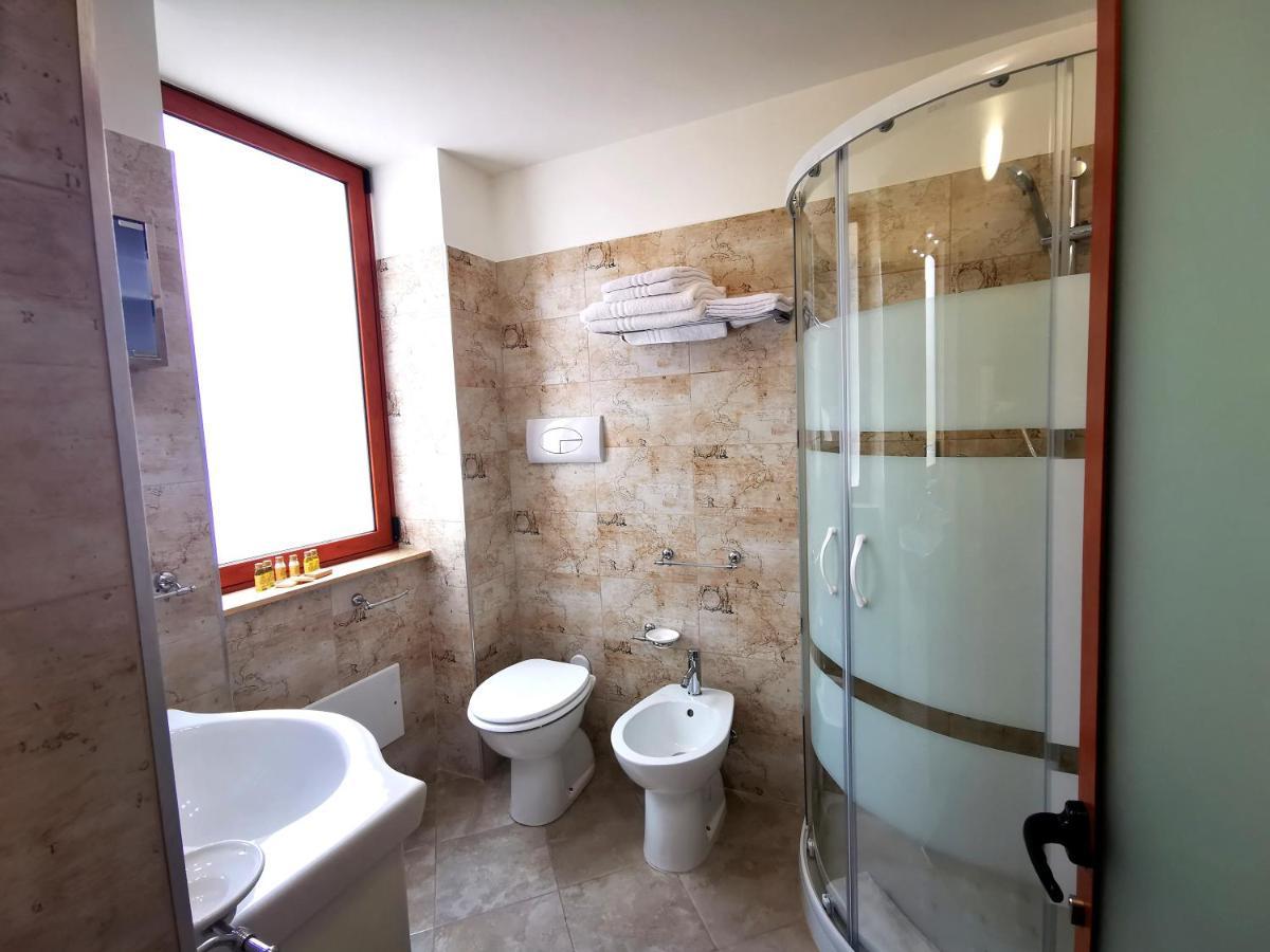 Guru House B&B Apartments Milazzo Exterior foto